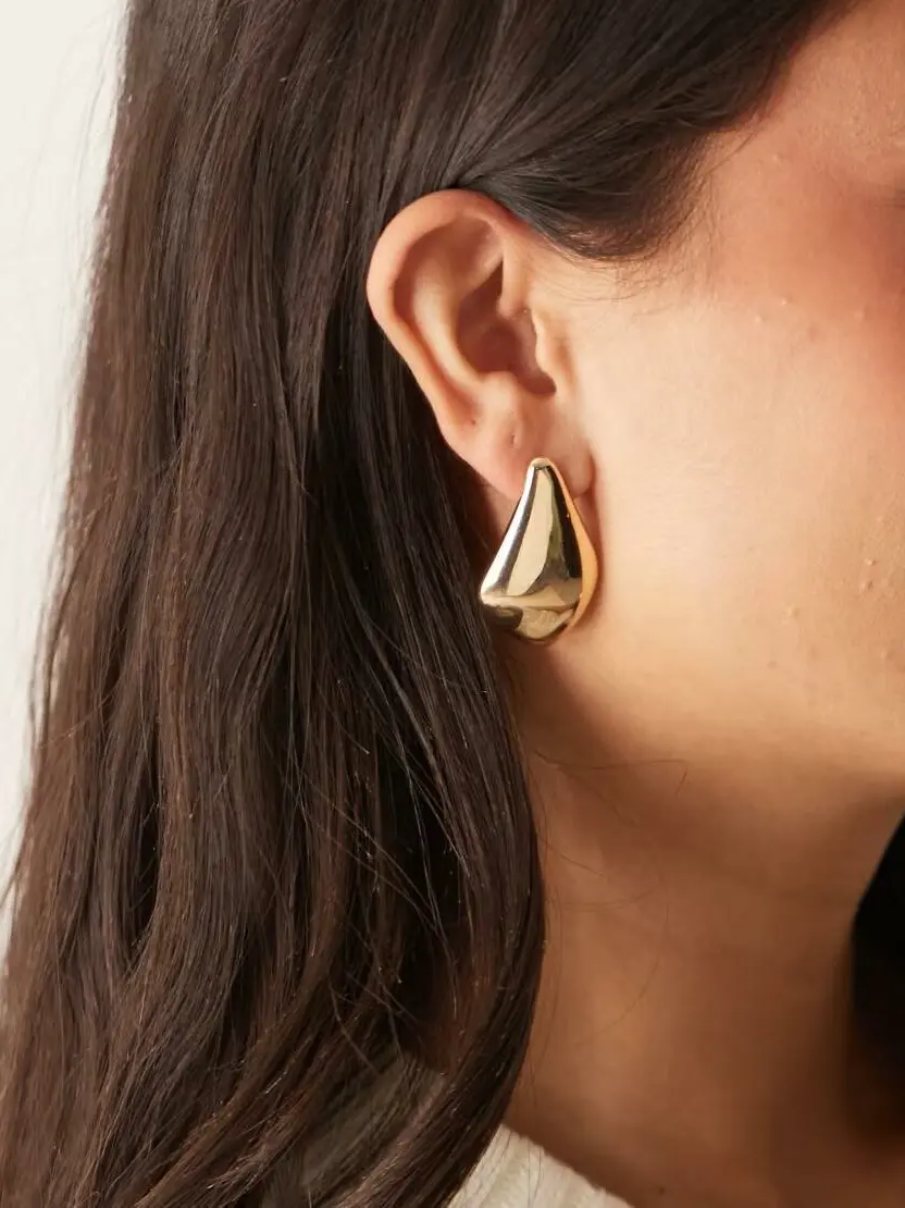 kolczyki łezki w kolorze złota sztyft