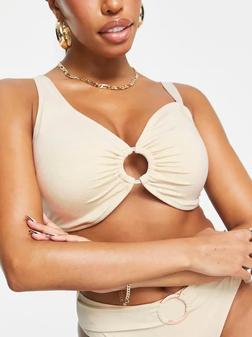 GÓRA OD BIKINI