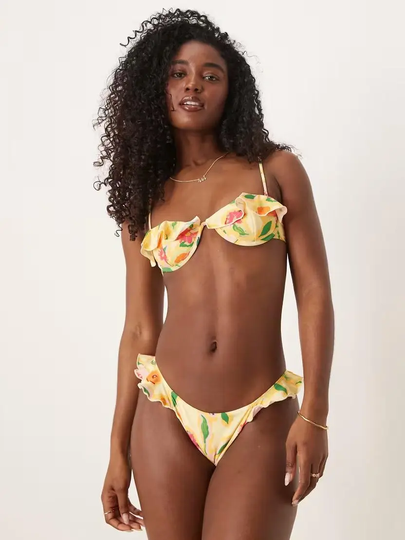 żółty dół od bikini