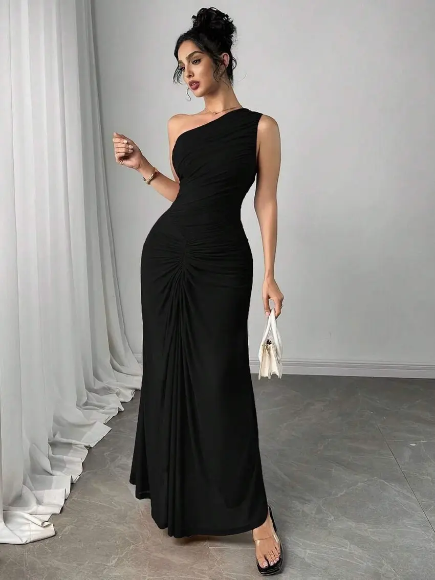 CZARNA MAXI SUKIENKA