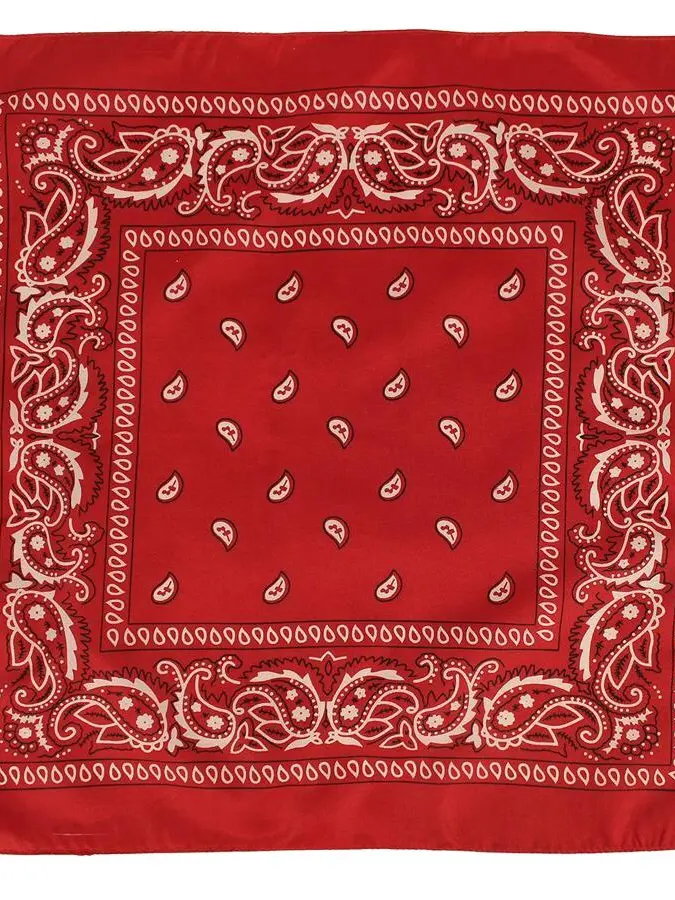 czerwona bandana wzór