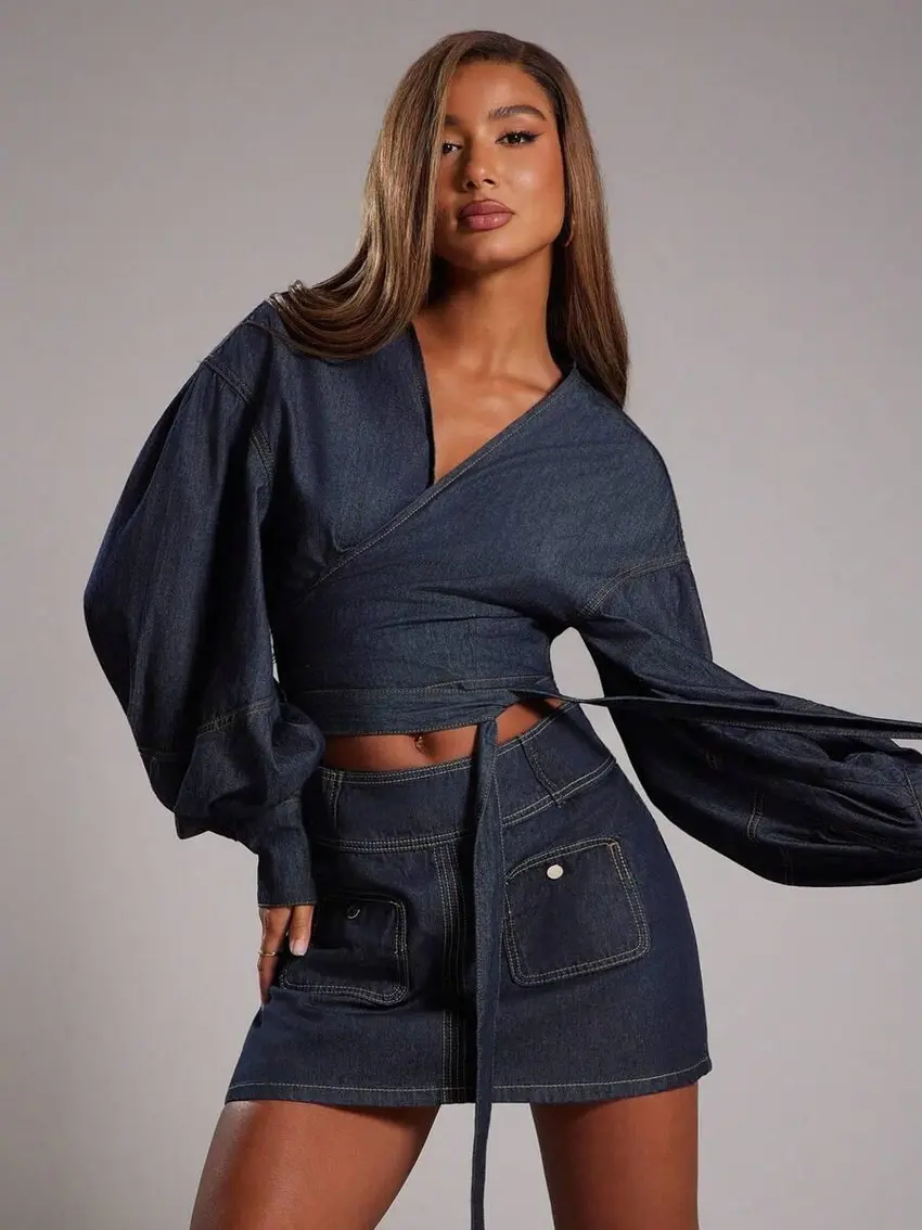 granatowy top jeans