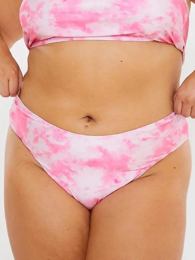 DÓŁ OD BIKINI