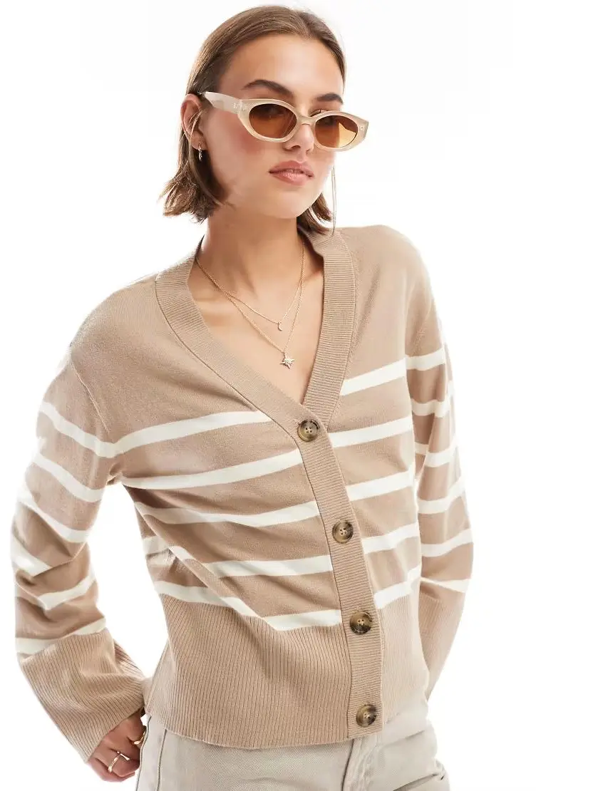 SWETER W PASKI KONTRAST
