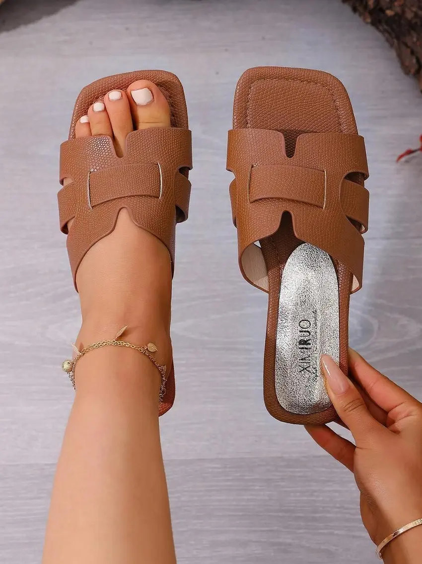 BRĄZOWE KLAPKI CASUAL