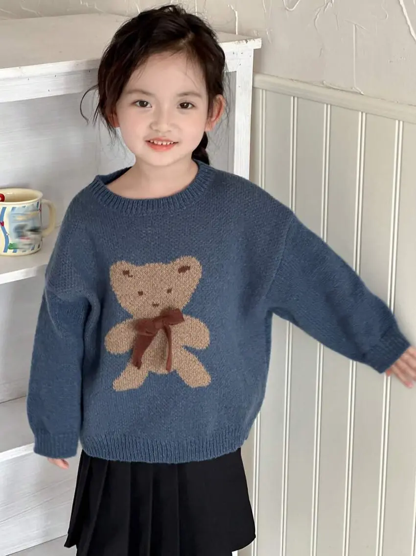 sweter okrągły dekolt  wzór