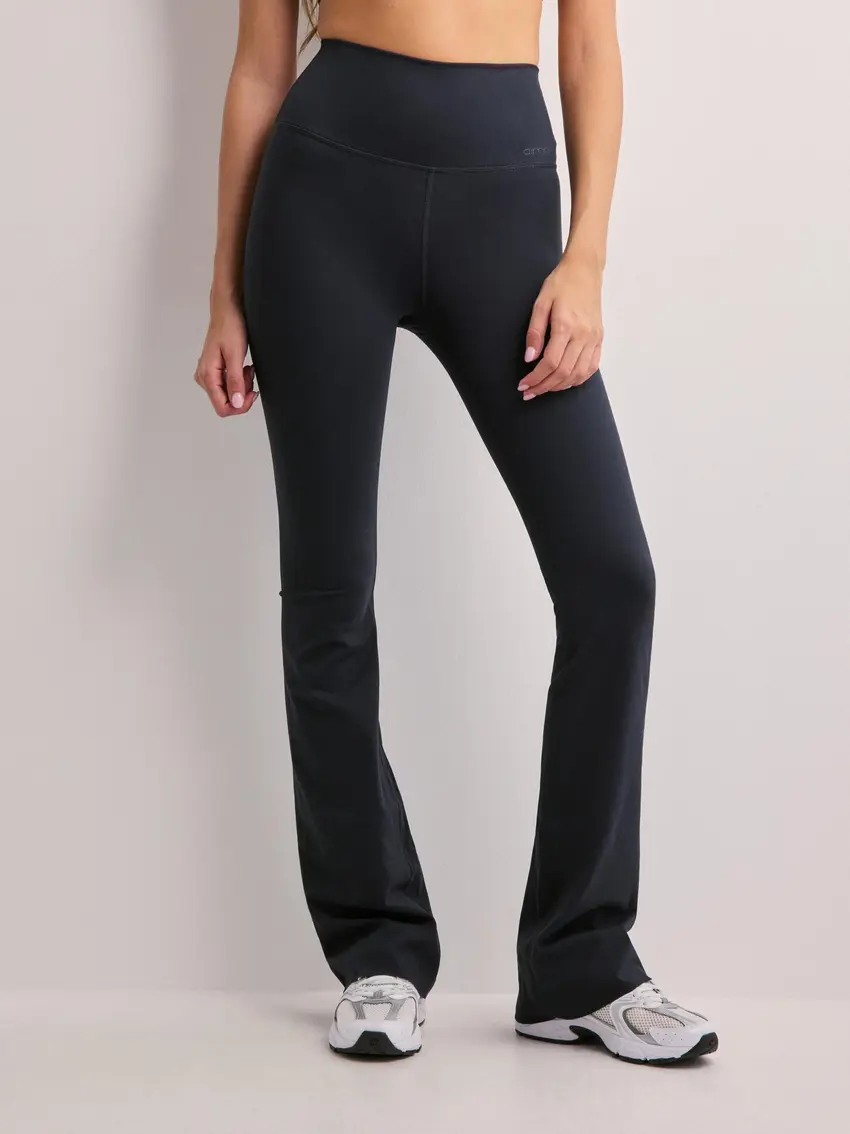 granatowe sportowe legginsy z wysokim stanem flare