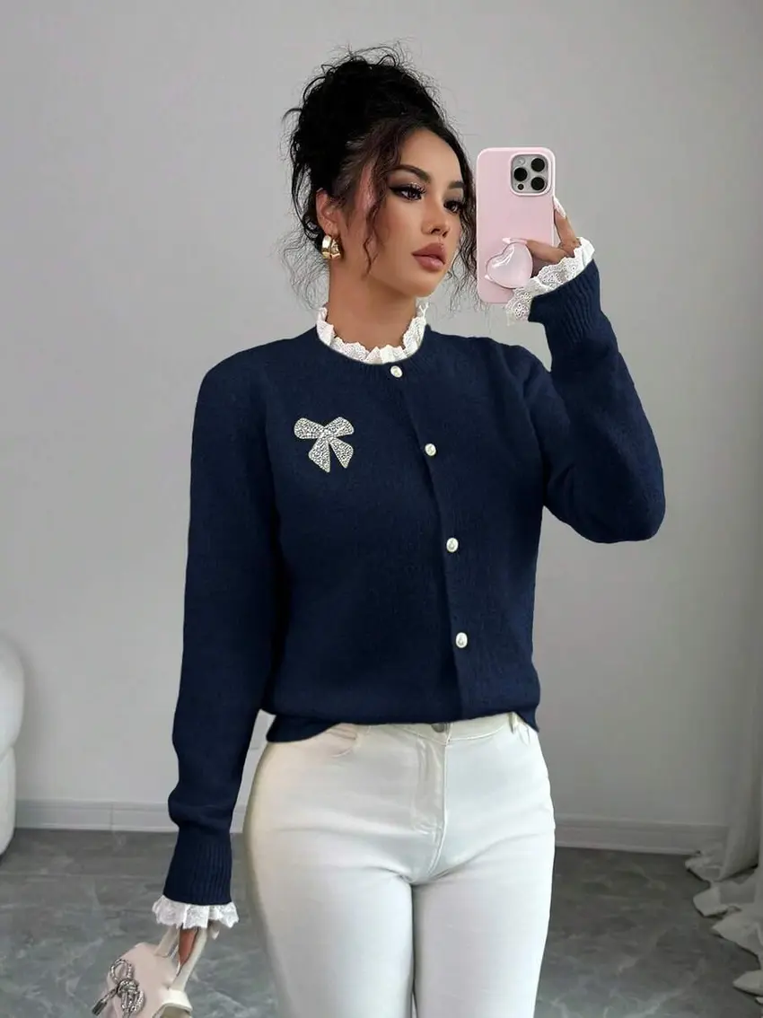 granatowy sweter długi rękaw