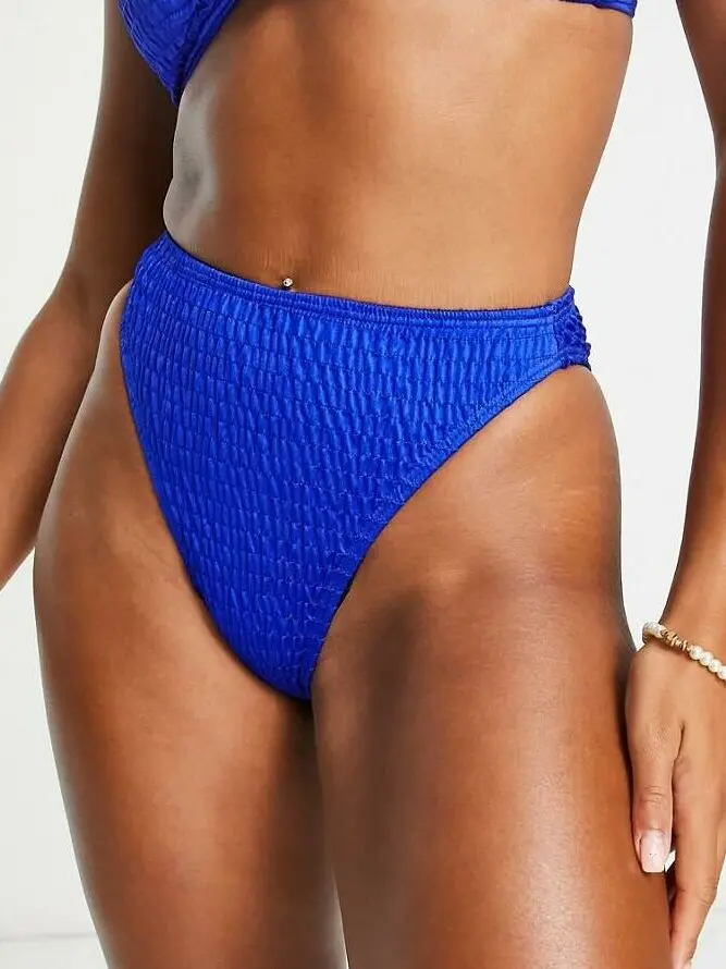 DÓŁ OD BIKINI MARSZCZENIE