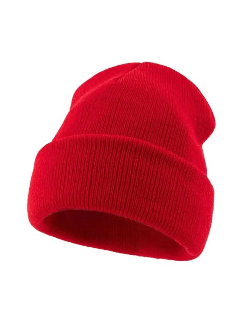 czerwona czapka beanie