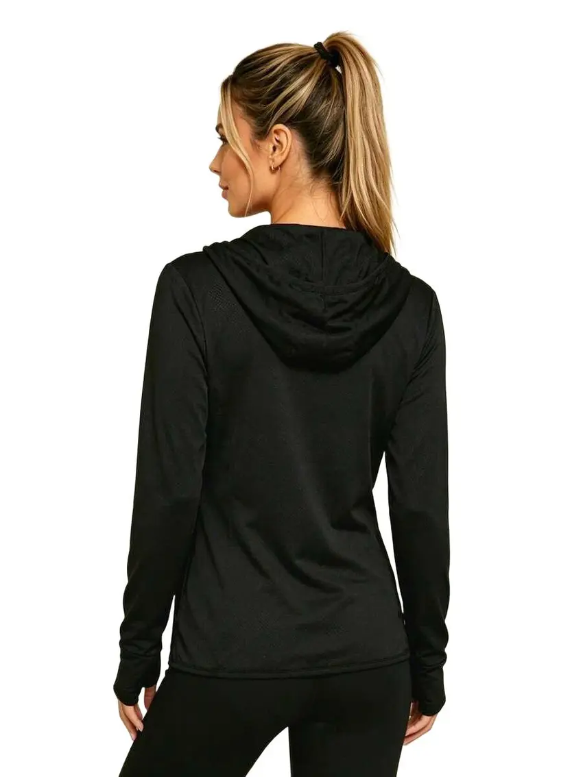 czarna bluza kaptur
