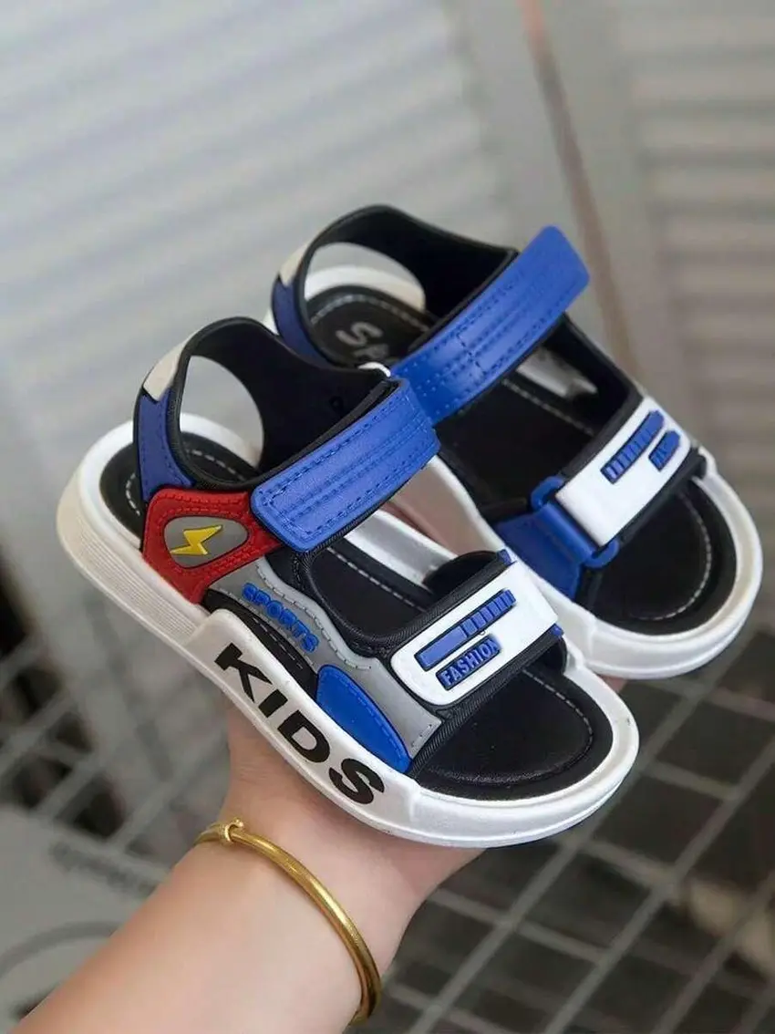 sandały na rzepy