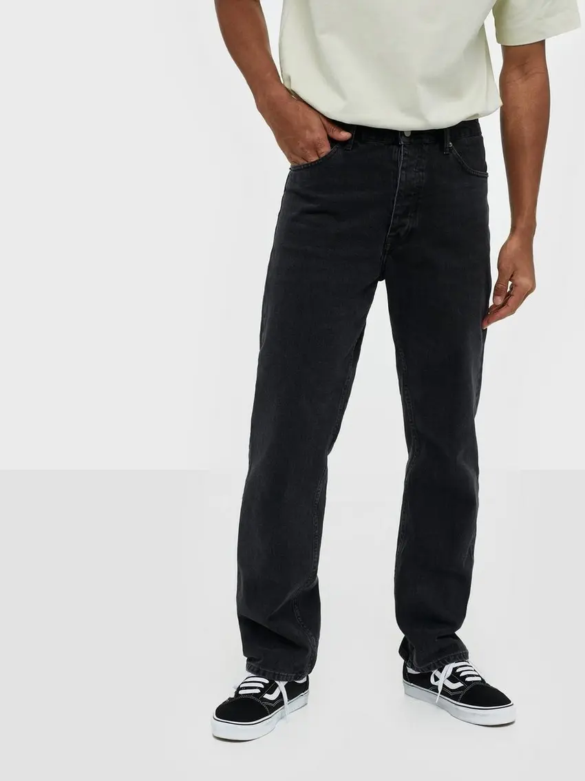 CZARNE PROSTE SPODNIE JEANS