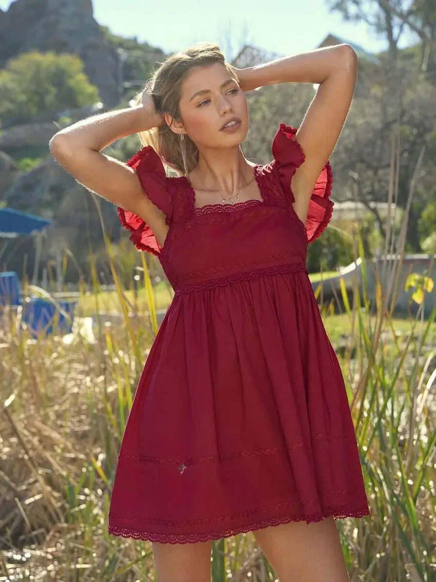 czerwona mini sukienka