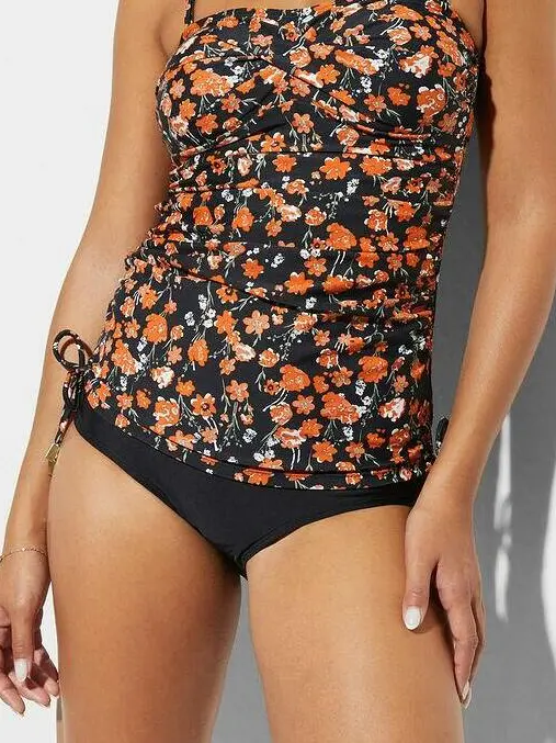 DÓŁ OD BIKINI