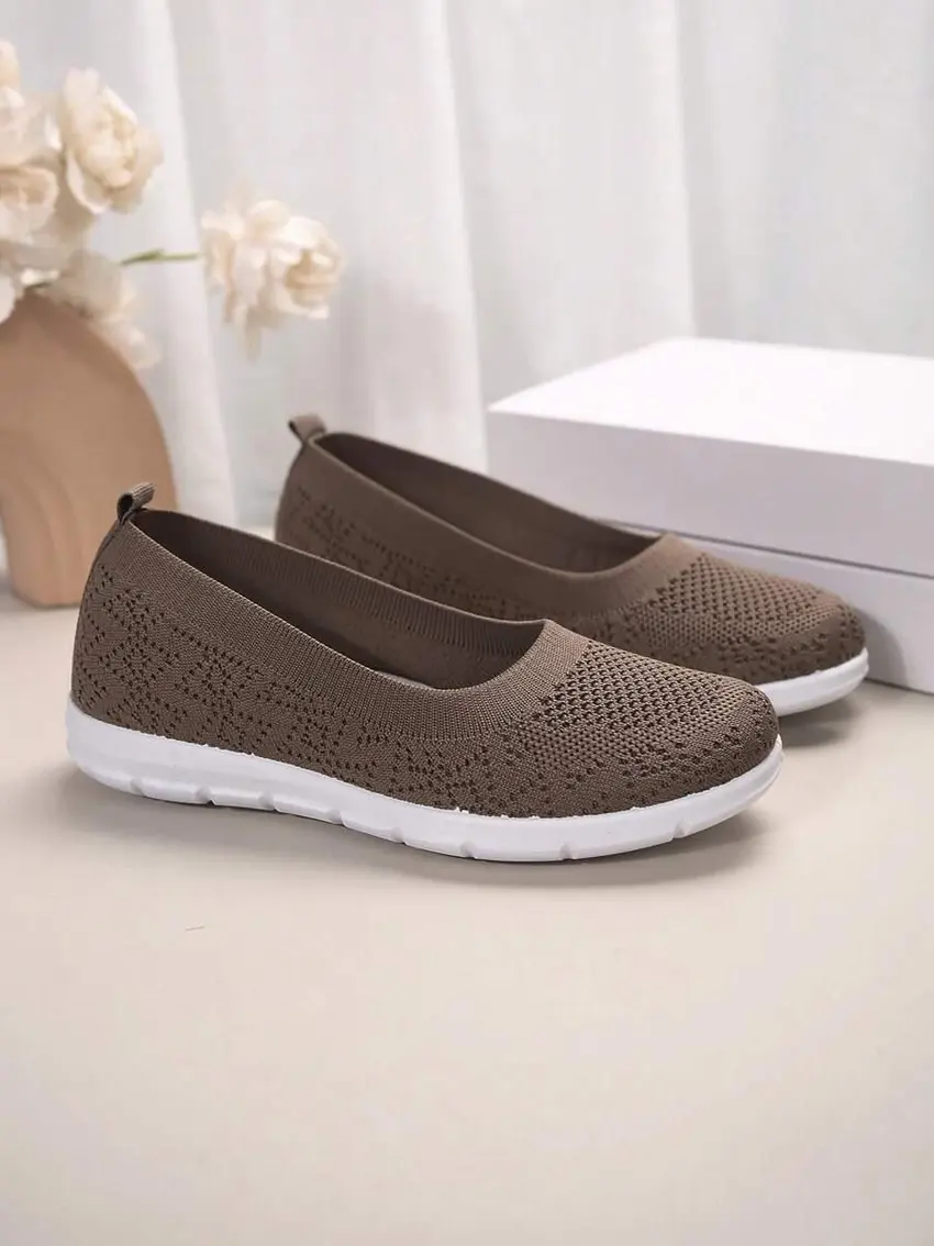 BRĄZOWE BUTY SPORTOWE