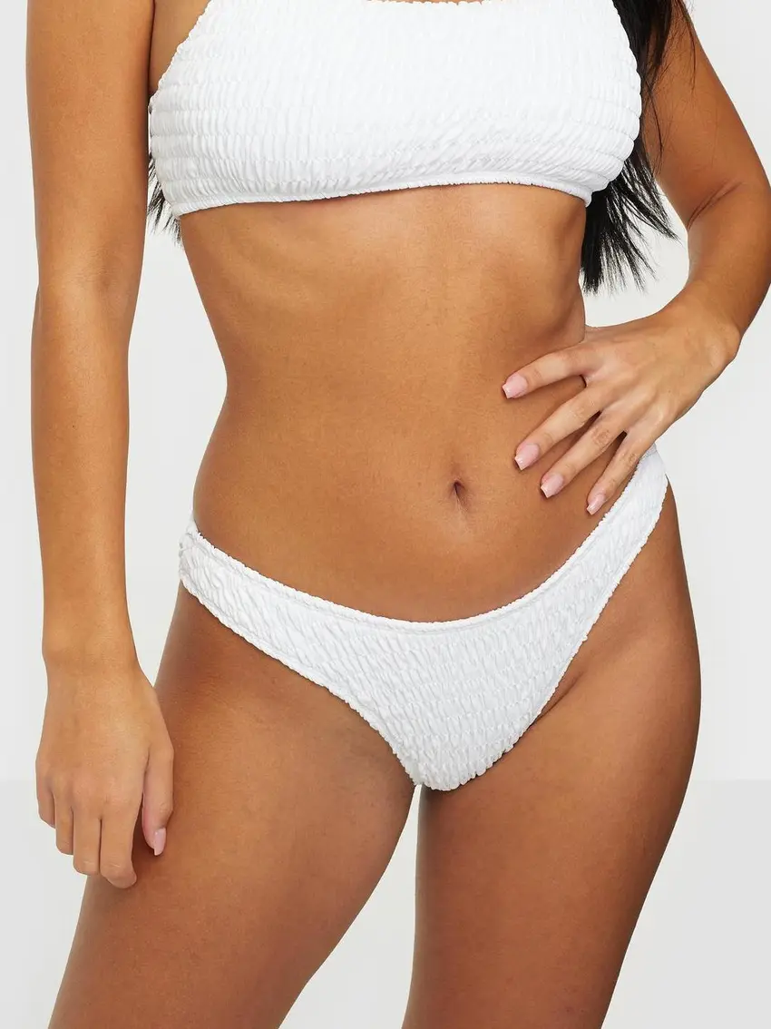DÓŁ OD BIKINI TEKSTURA