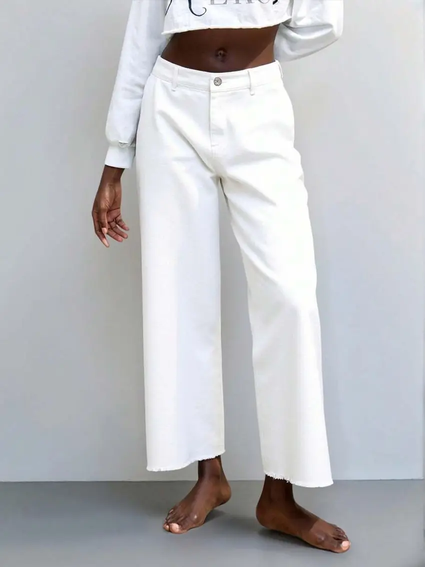 białe spodnie jeans