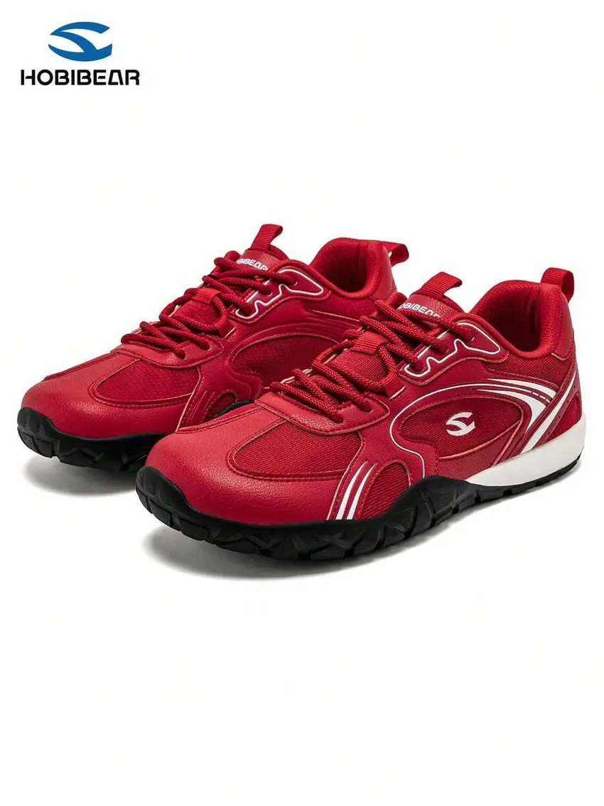 czerwone buty sportowe