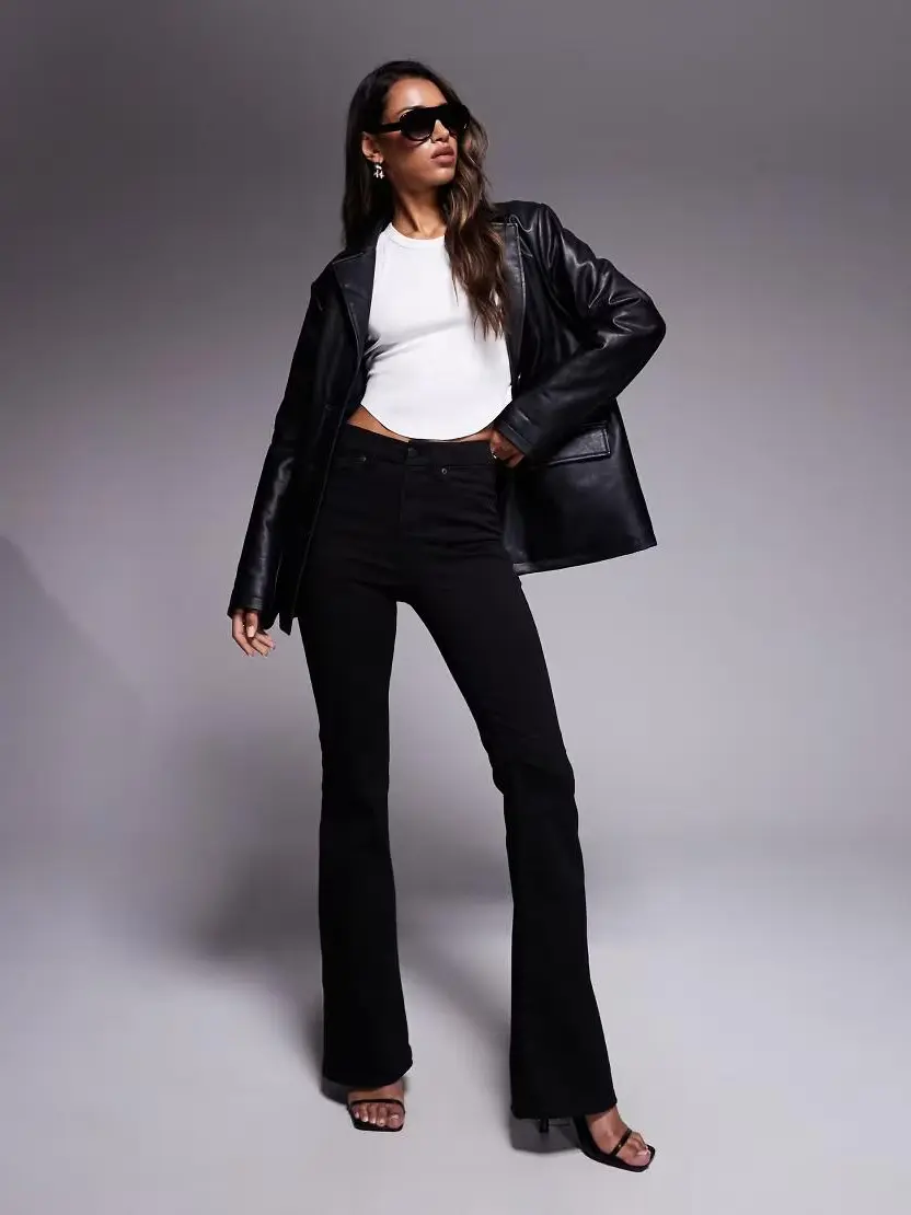 CZARNE SPODNIE JEANS DZWONY