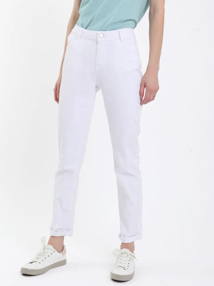 BIAŁE SPODNIE JEANS CASUAL