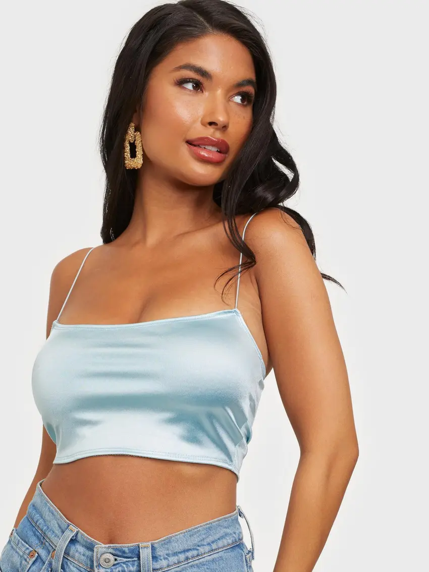 CROP TOP RAMIĄCZKA