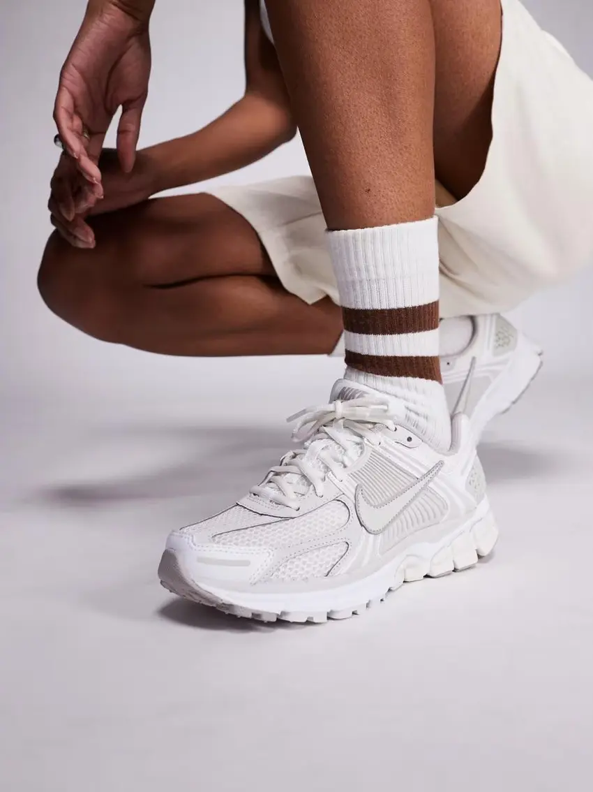 ZOOM VOMERO 5 BEŻOWE BUTY SPORTOWE