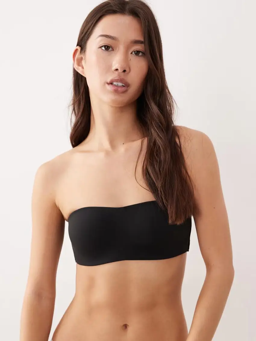 czarny biustonosz bandeau