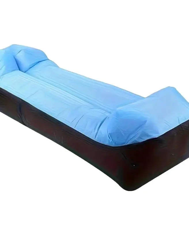 niebieska sofa dmuchana