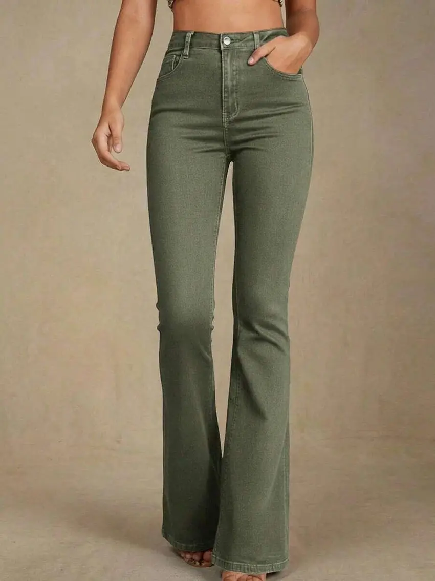 zielone spodnie jeans