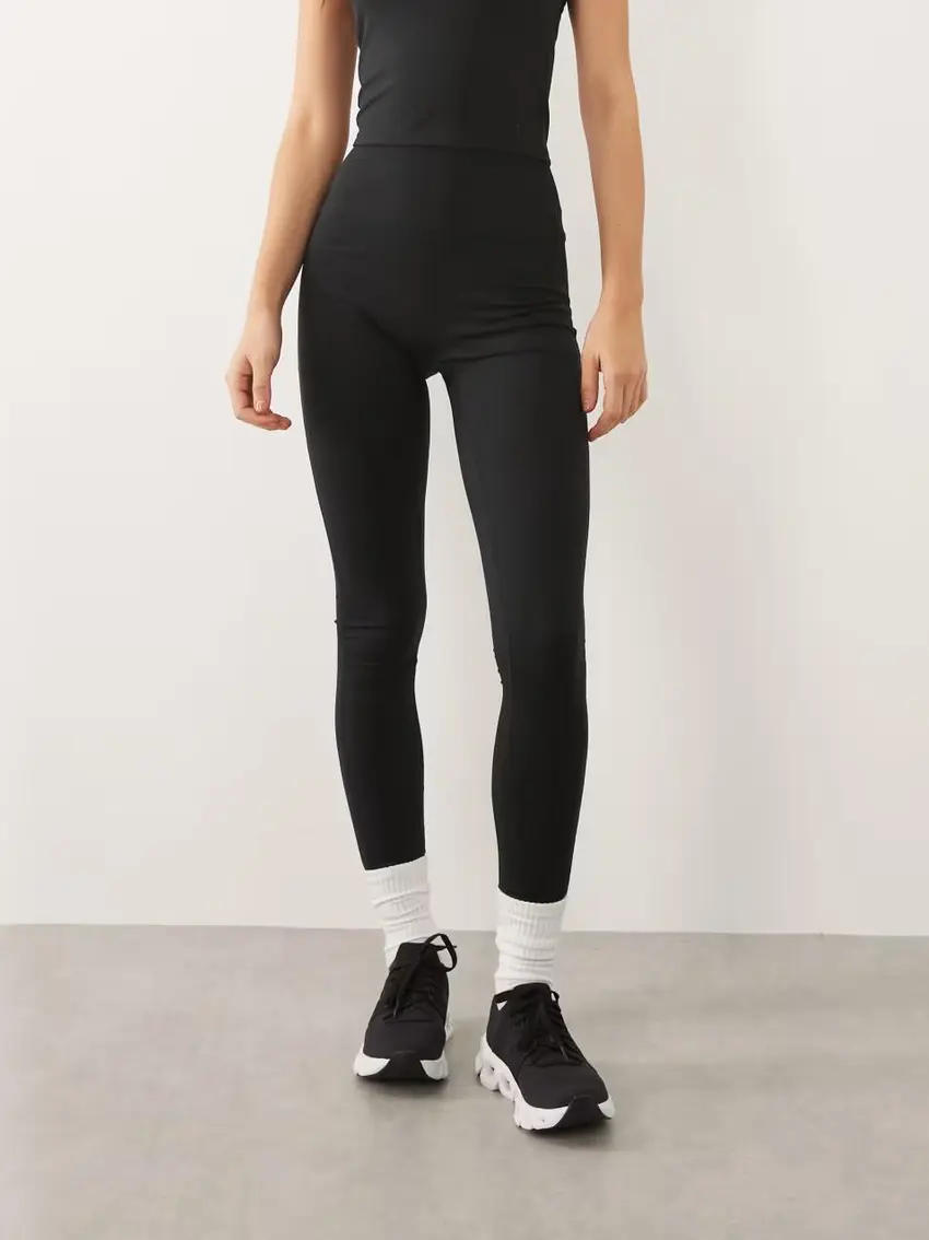 CZARNE LEGGINSY Z WYSOKIM STANEM