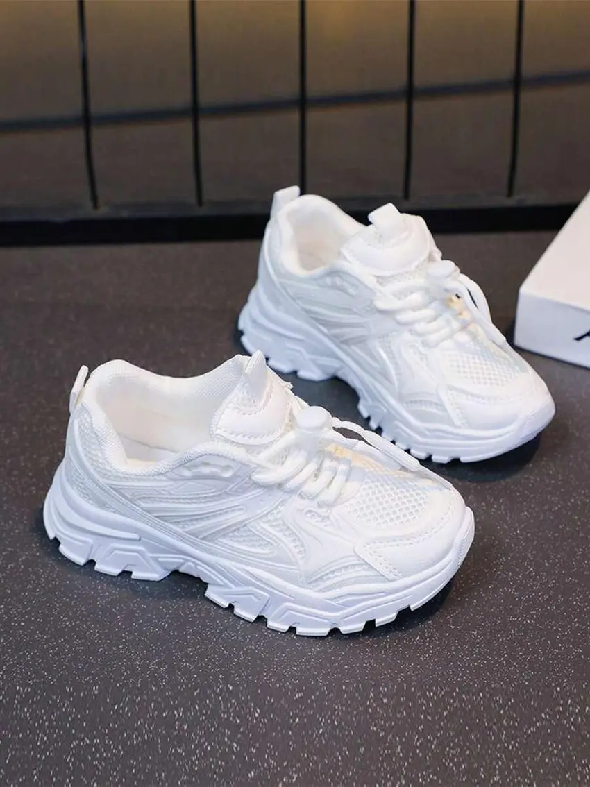 BIAŁE SZNUROWANE BUTY SPORTOWE
