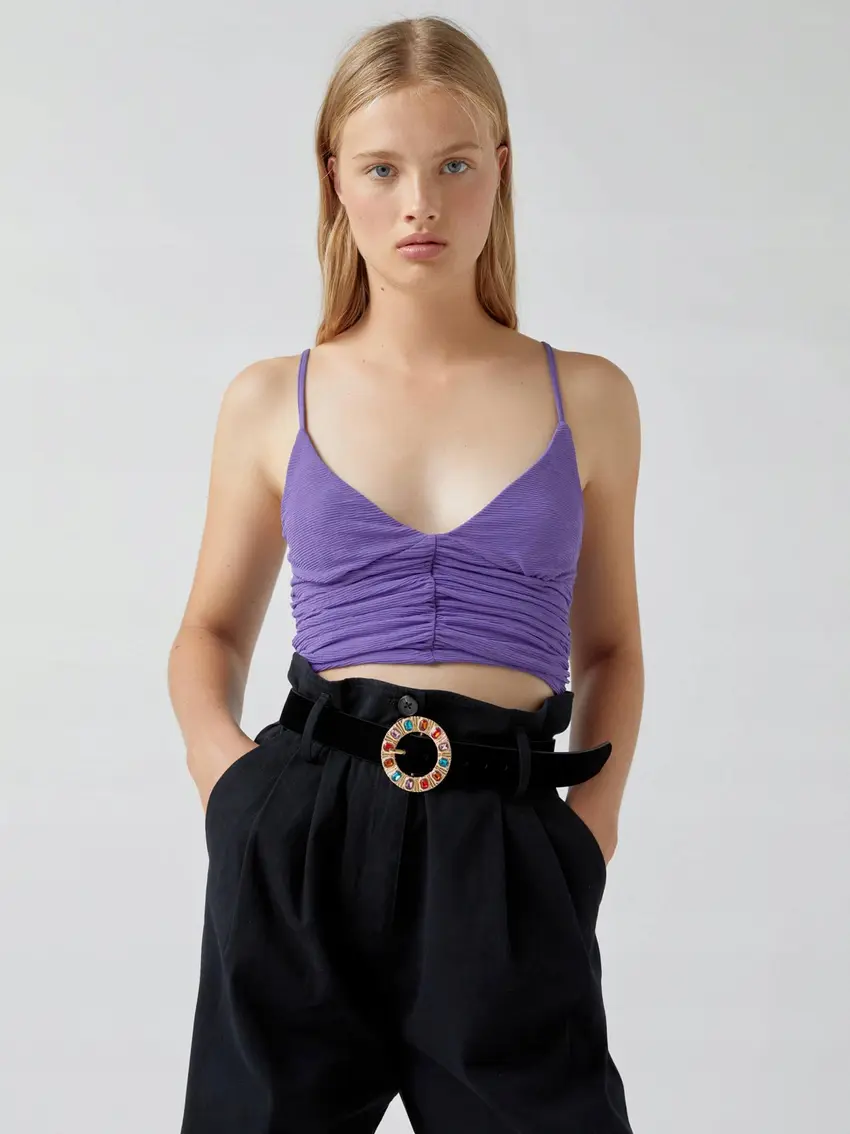 FIOLETOWY TOP NA RAMIĄCZKACH MARSZCZENIA V-NECK