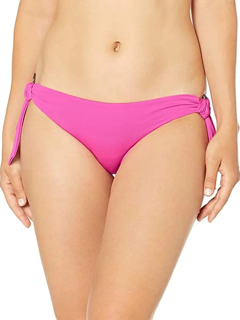 różowy dół od bikini