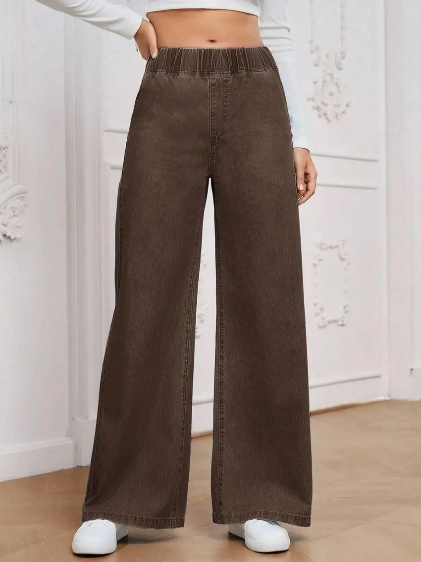 brązowe spodnie jeans