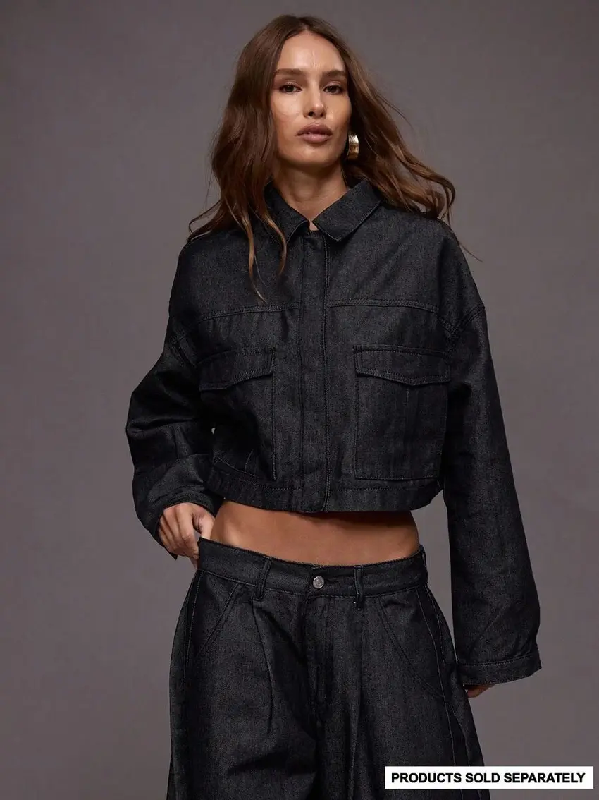 granatowa kurtka jeans