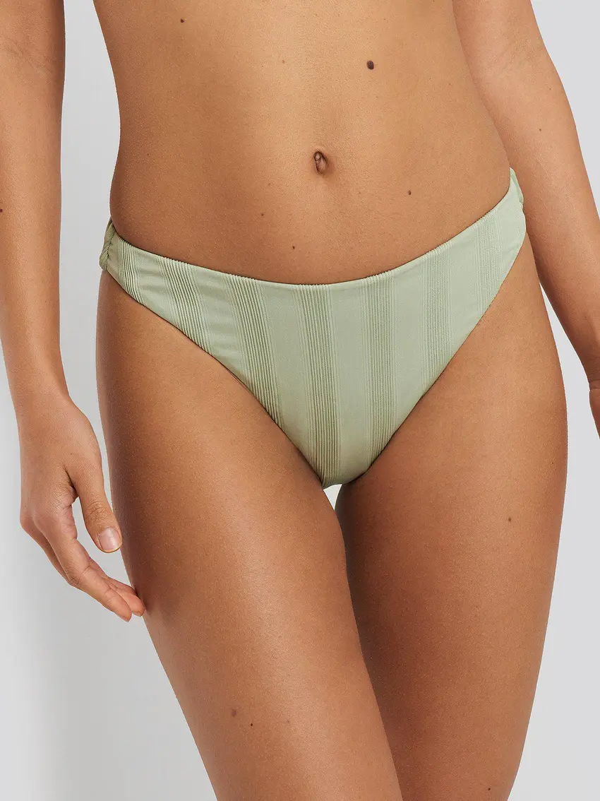 zielony dół od bikini