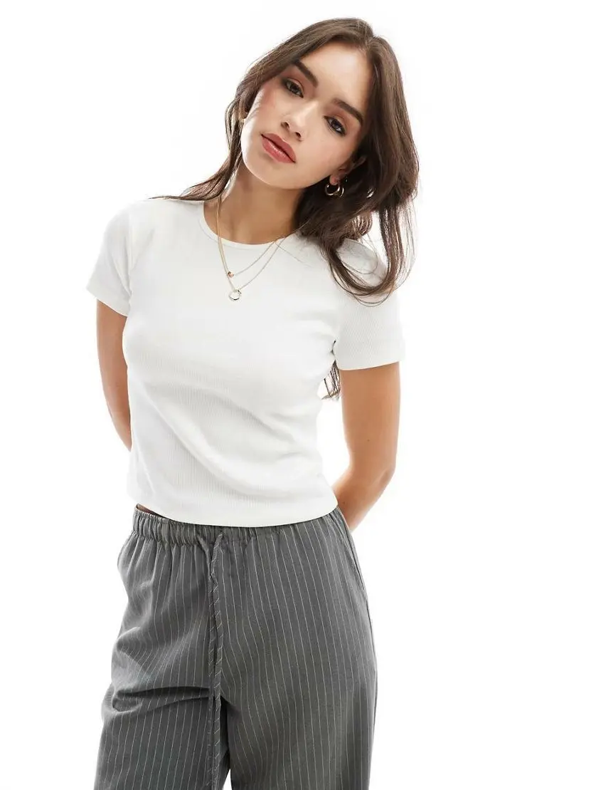 PRĄŻKOWANA KRÓTKA KOSZULKA TOP T-SHIRT