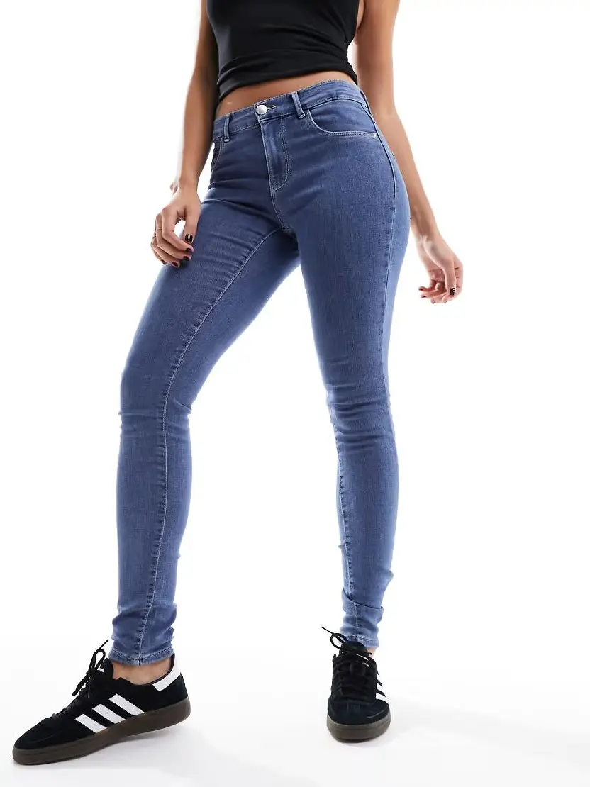 NIEBIESKIE SPODNIE JEANSOWE RURKI