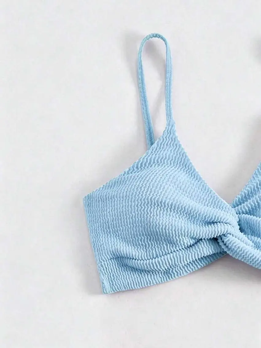 biały komplet bikini struktura