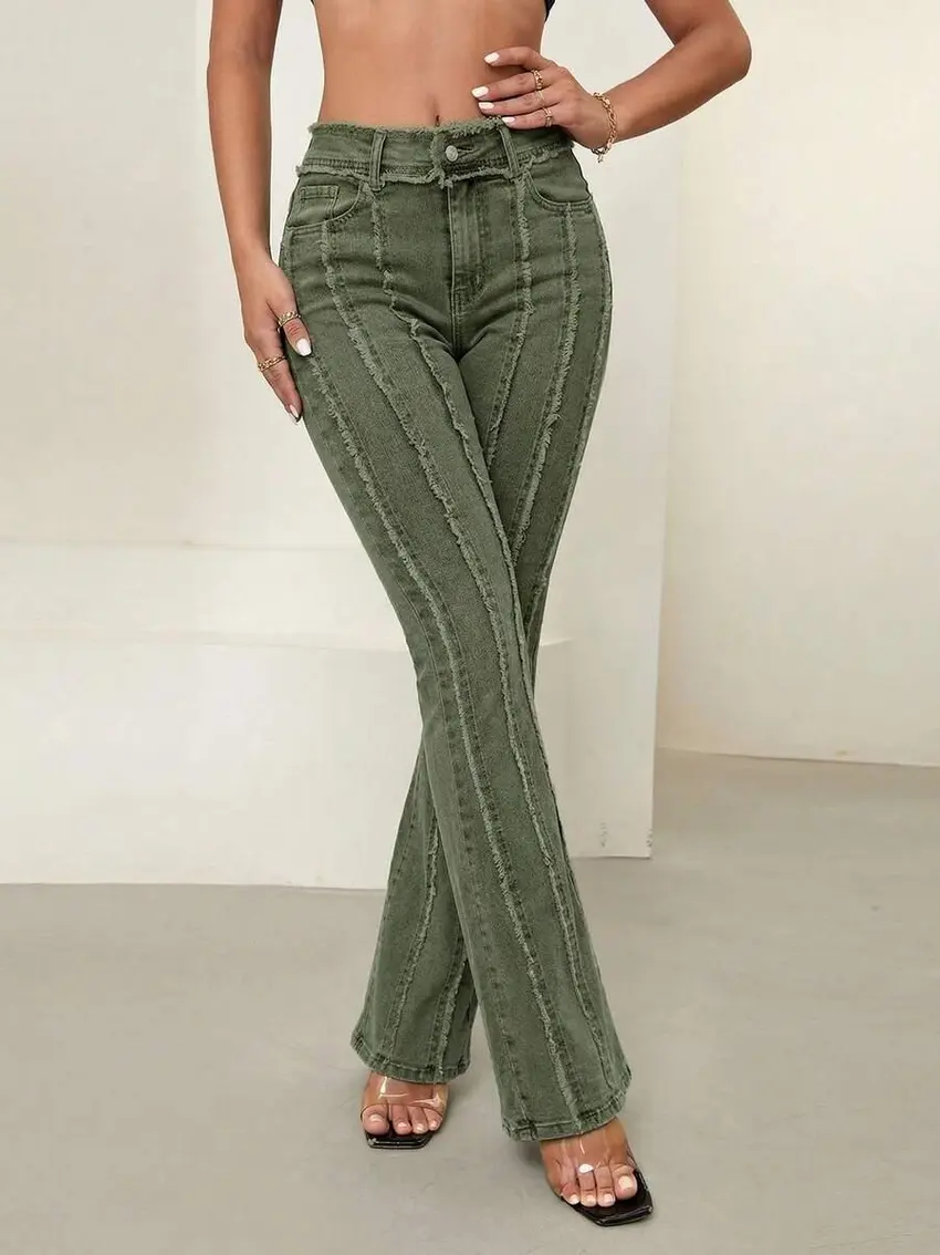zielone spodnie jeans