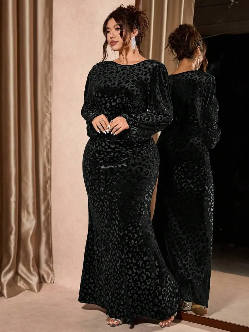 czarna sukienka animal print