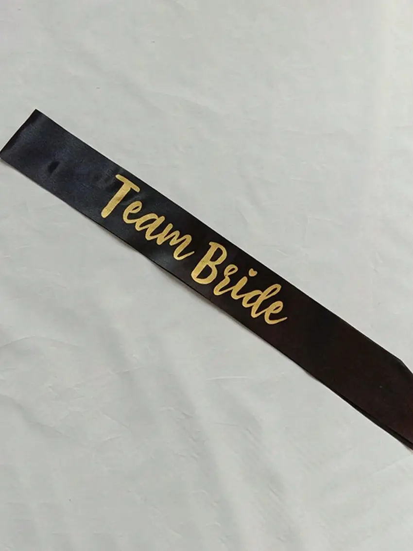 czarna szarfa team bride