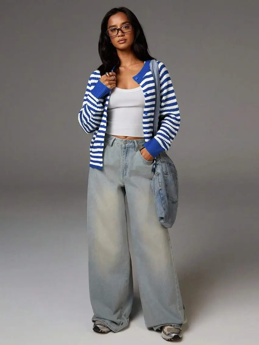 ROZPINANY SWETER WZÓR PASKI