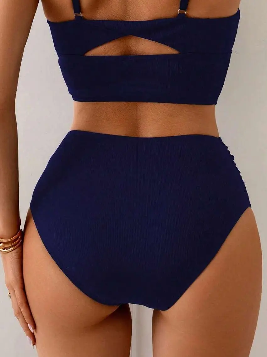 DÓŁ OD BIKINI