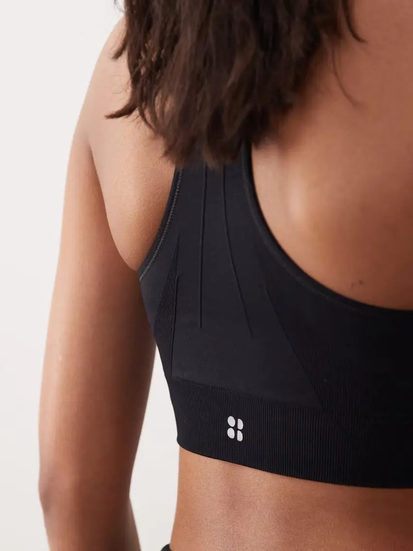czarny sportowy top