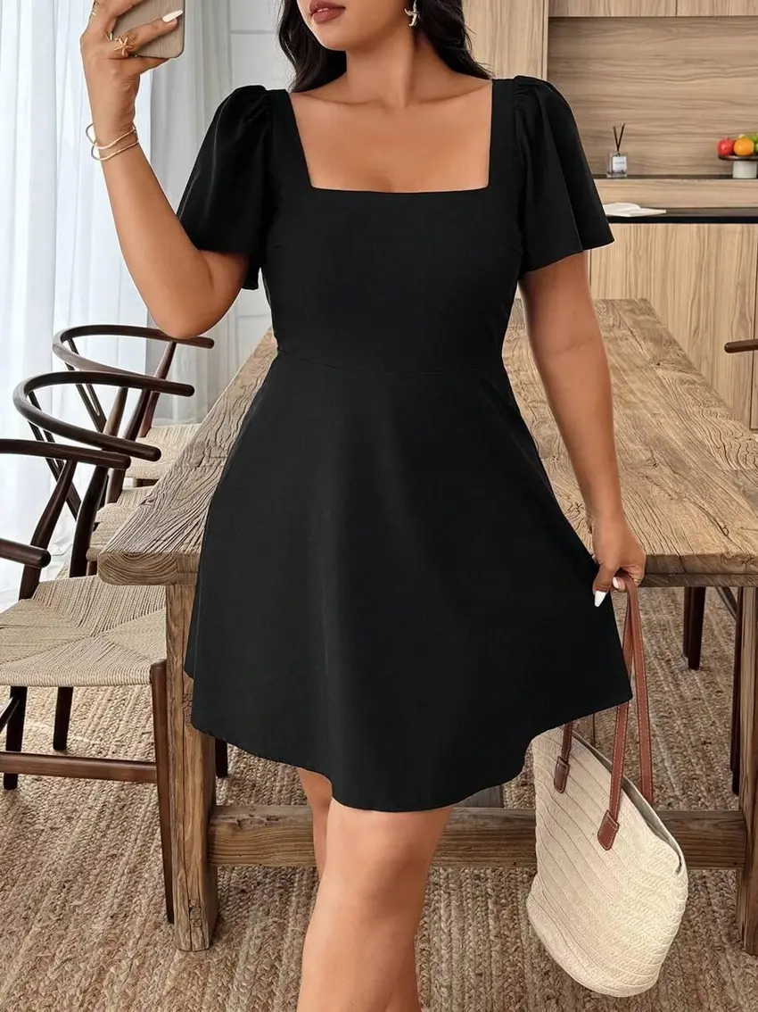 czarna mini sukienka