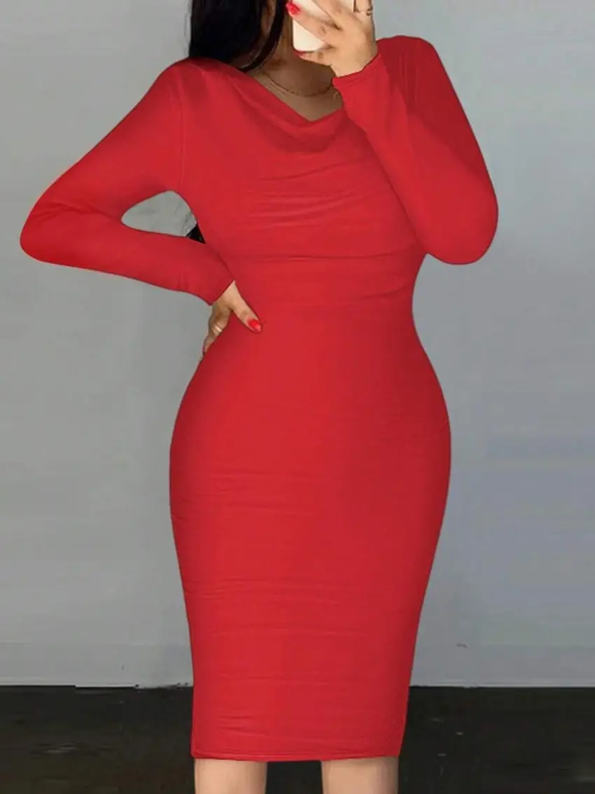 CZERWONA MIDI SUKIENKA