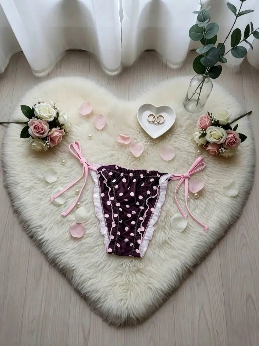 DÓŁ OD BIKINI