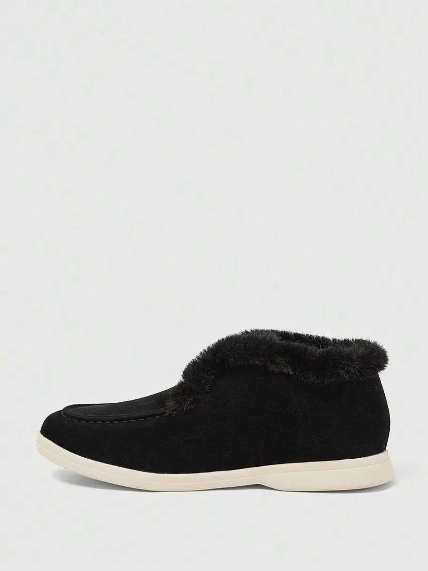 CZARNE BUTY FUTERKO